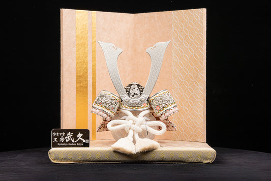 IDOMU!シリーズ　工房　武久　オリジナル　08号　畳兜飾り　ピンク中白